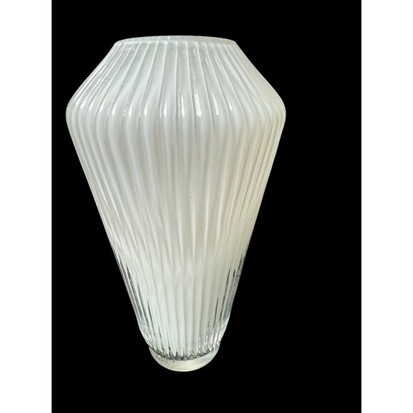 Vtg. Knobler Hand Blown Glass White Frosted Ribbed MCM Bud Textured Vase 4.25” - Picture 4 of 6